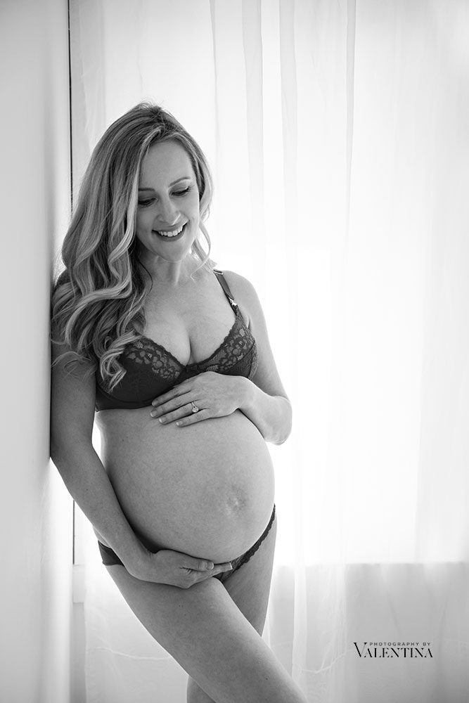 What to Wear for Maternity Photos